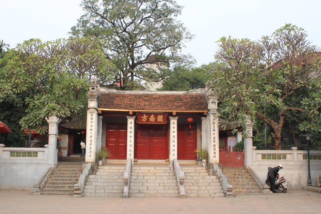 những ngôi đền nổi tiếng linh thiêng ở Hà Nội
