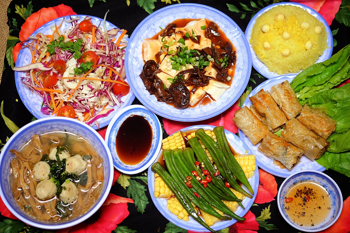 mâm cỗ cúng rằm tháng 7 miền Bắc