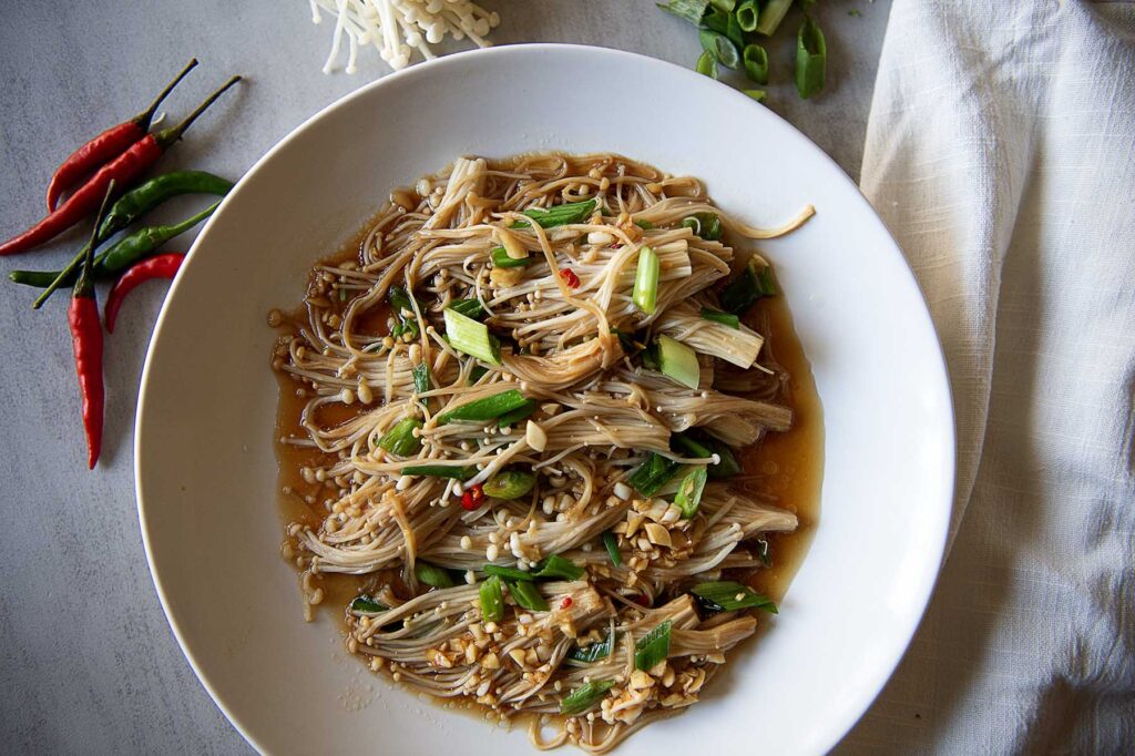 nấm kim châm bao nhiêu calo