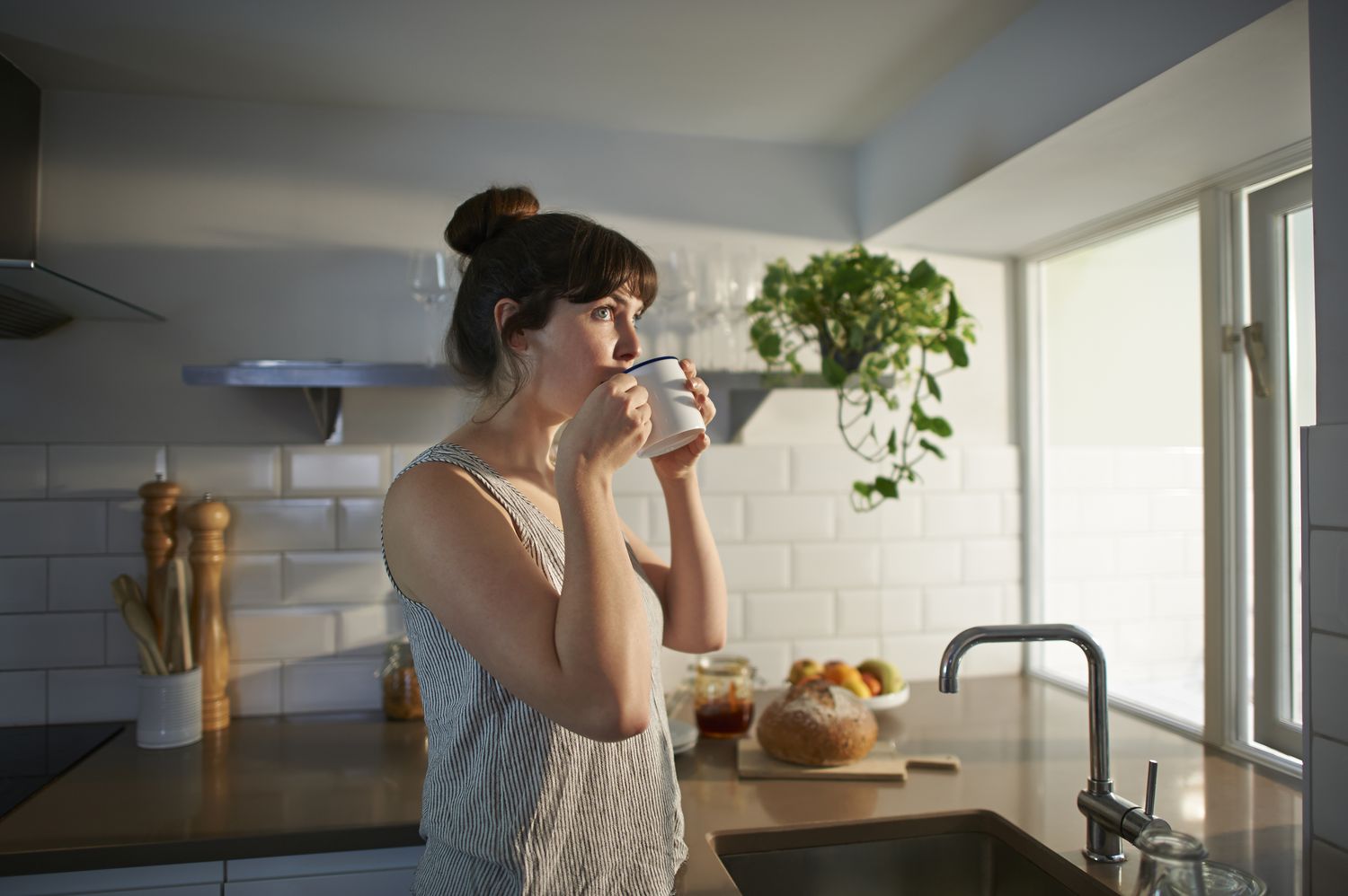 Uống lá đinh lăng có tác dụng gì