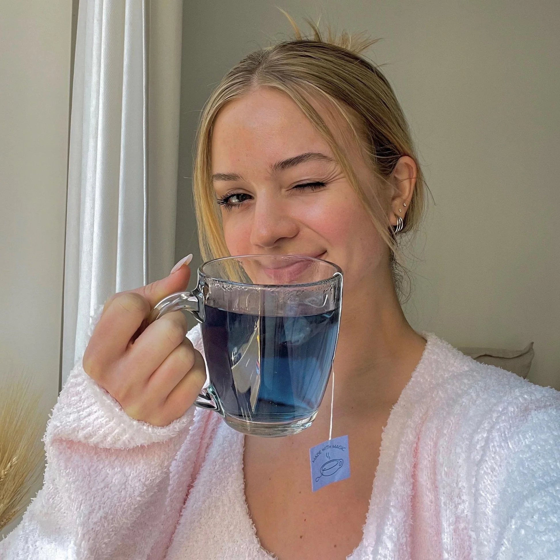 Uống nước hoa đậu biếc có tác dụng gì?