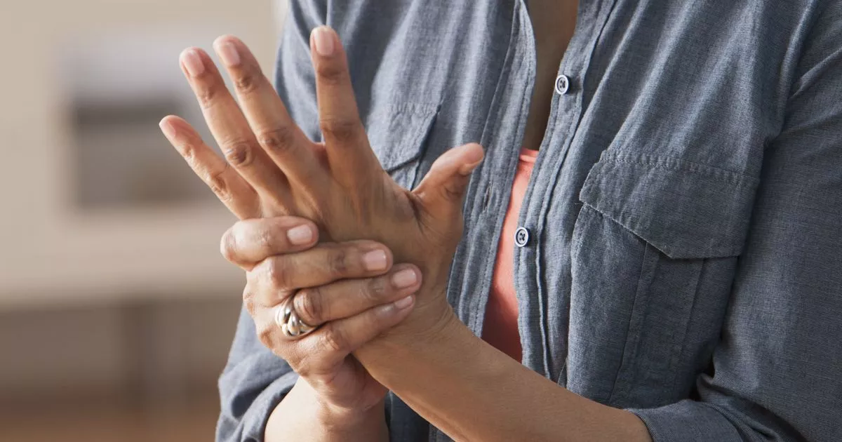 cỏ xước chữa viêm khớp