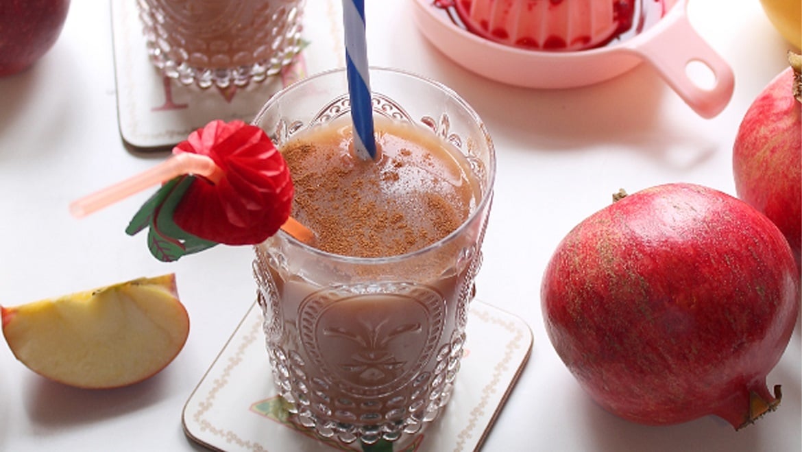 nước ép táo với lựu
