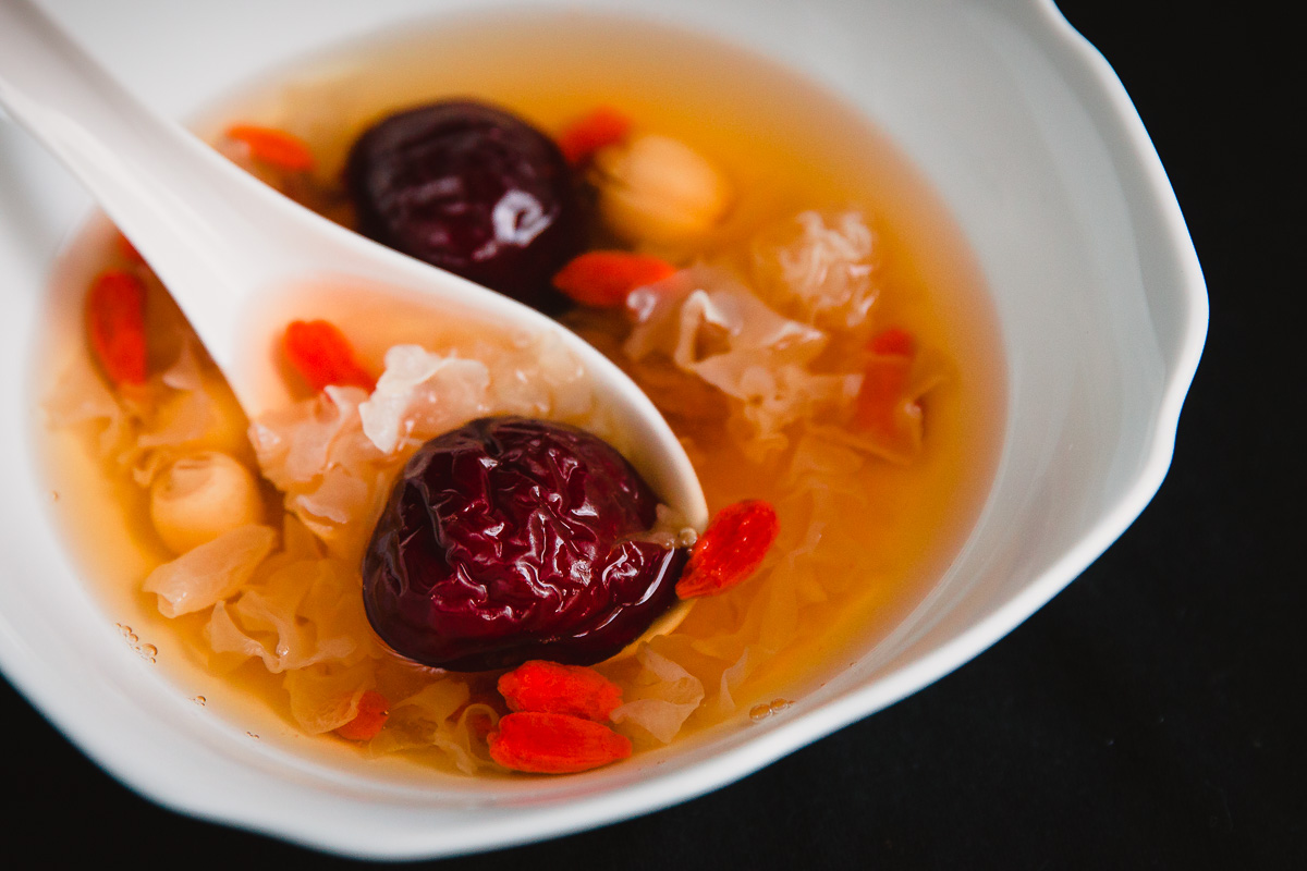 làm đẹp bằng táo đỏ