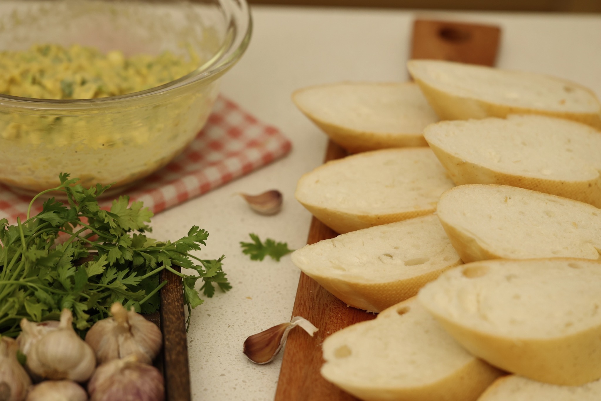 cách làm bánh mì bơ tỏi