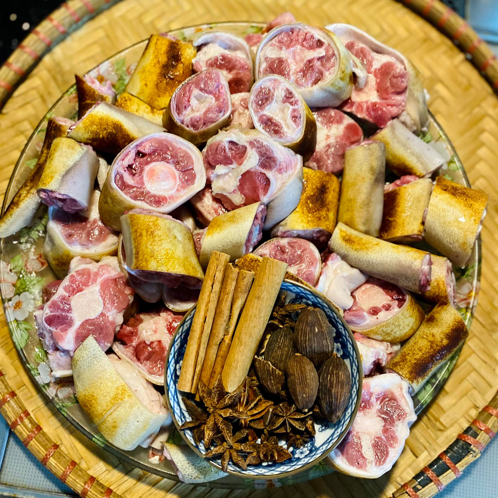 cách làm lẩu đuôi bò