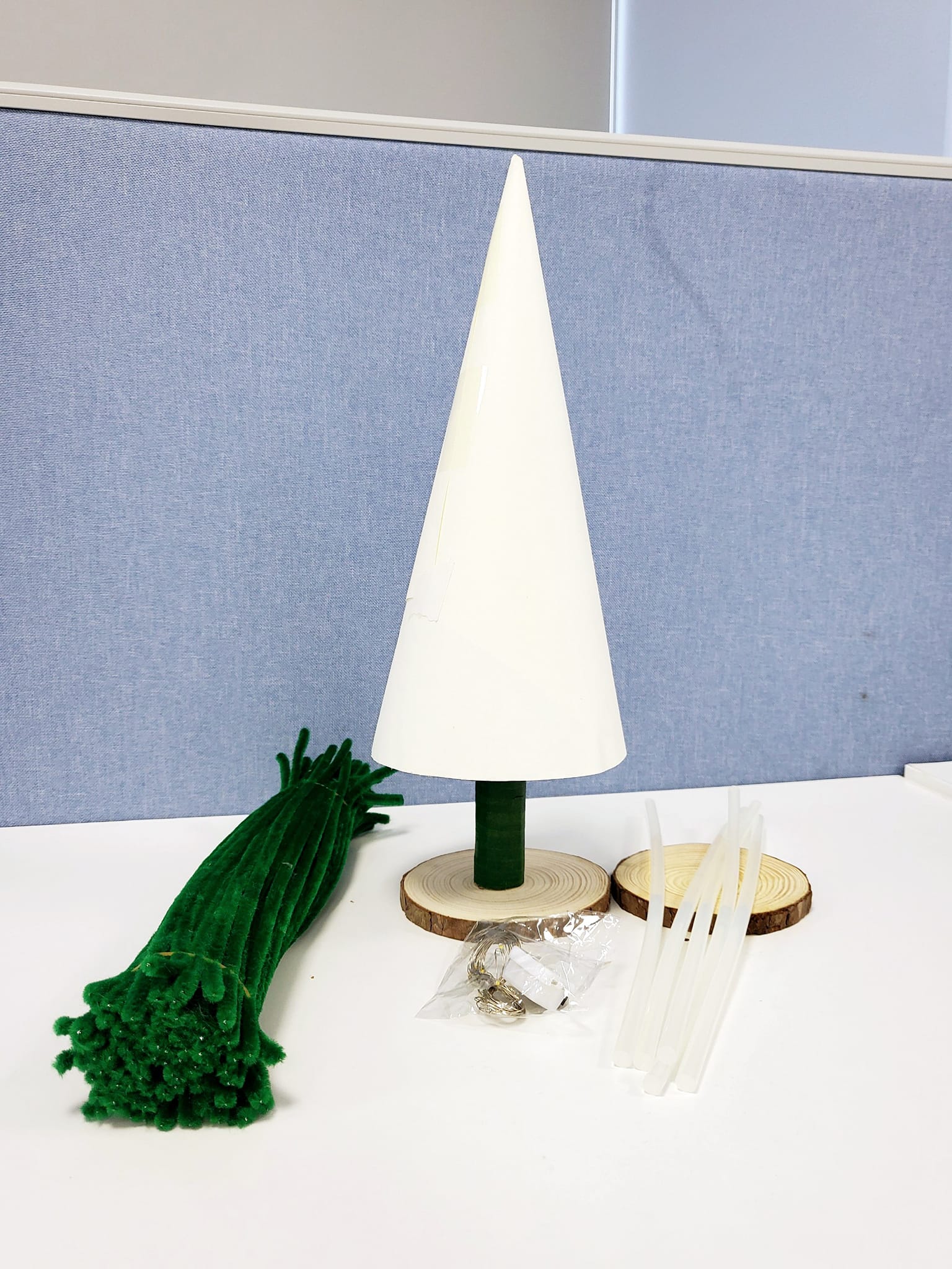 cách làm cây thông bằng kẽm nhung