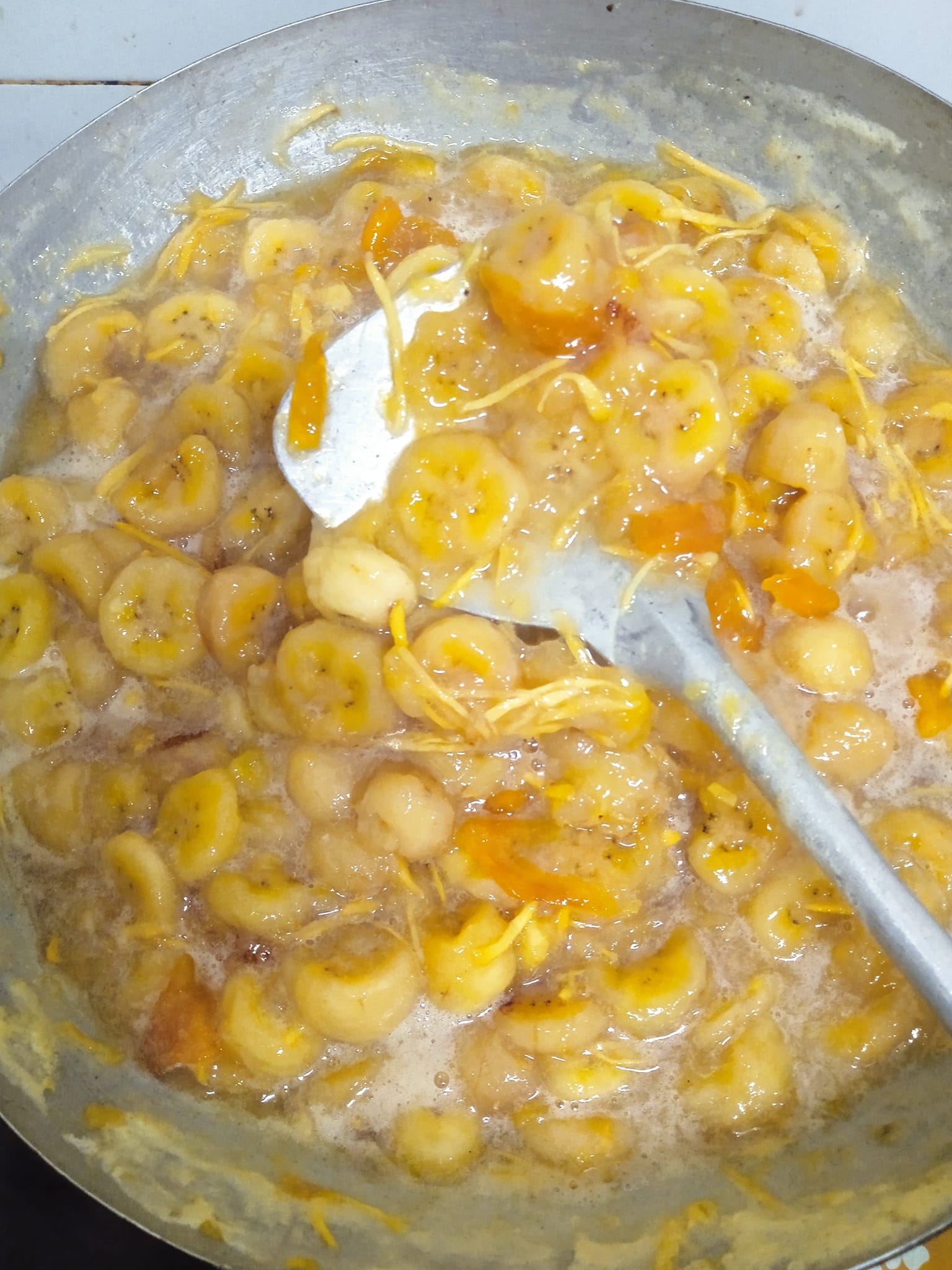 nấu kẹo