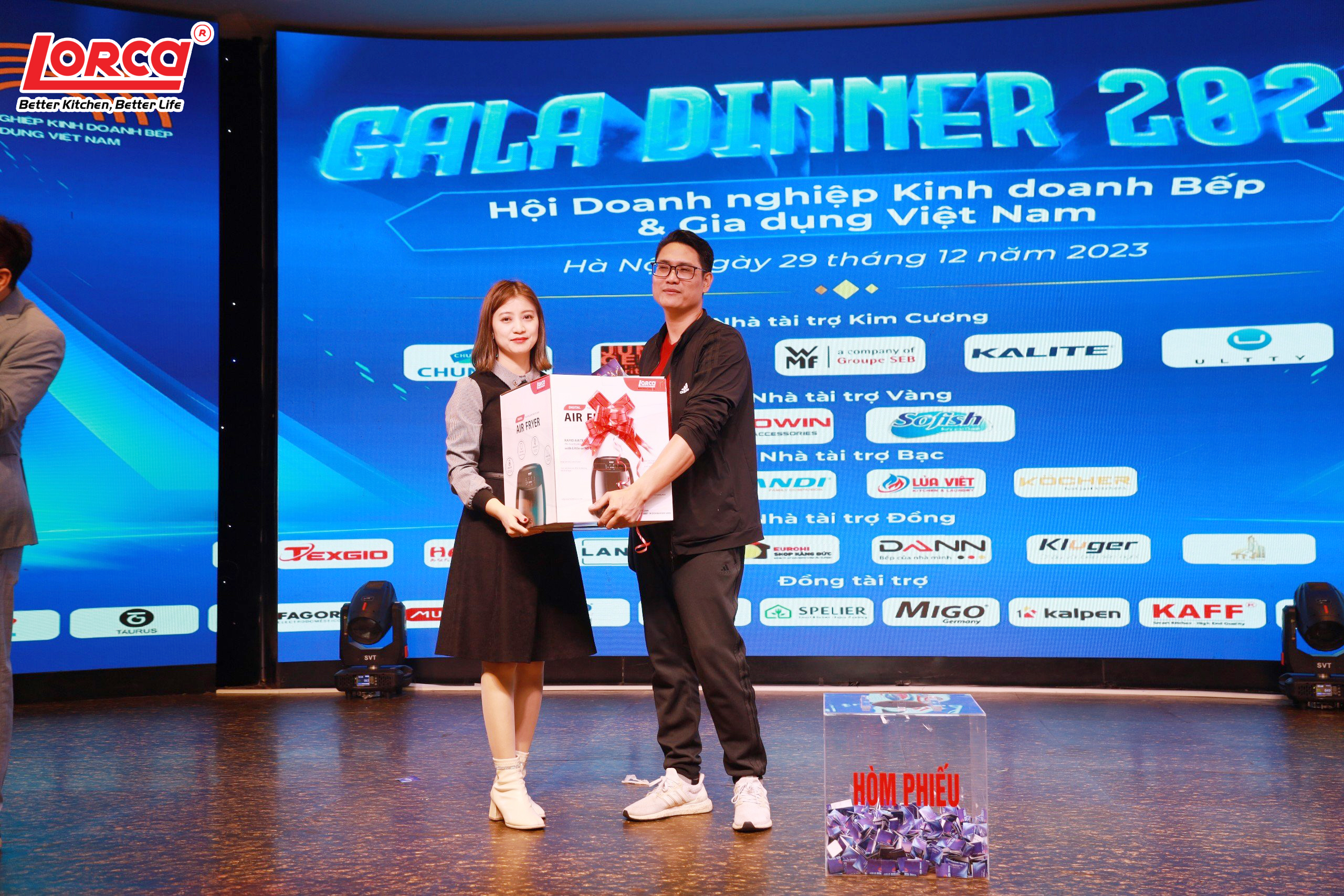 LORCA THAM DỰ GALA DINNER 2023 CỦA HỘI DOANH NGHIỆP KINH DOANH BẾP VÀ GIA DỤNG VIỆT NAM
