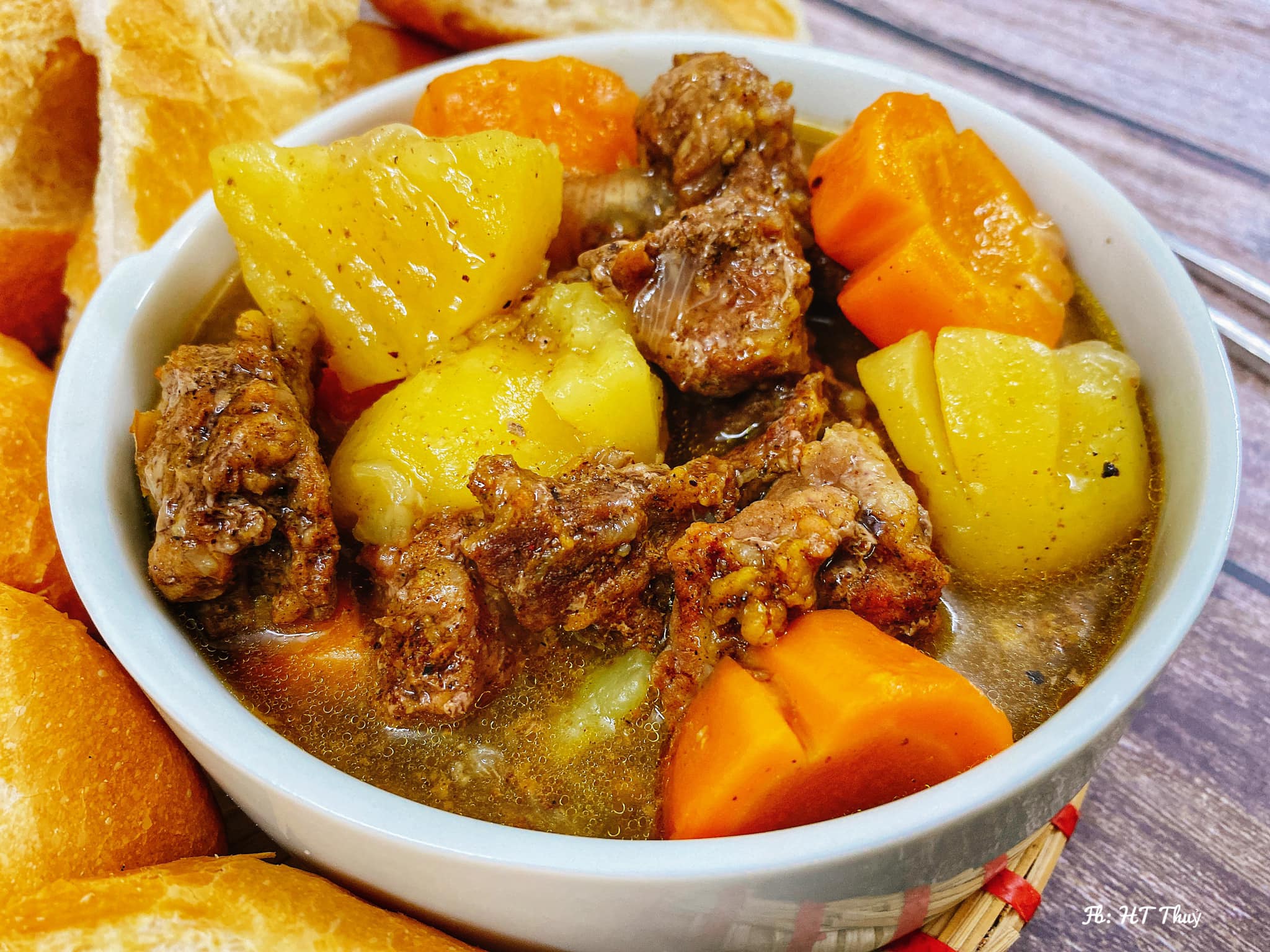 cách nấu bò sốt vang đơn giản