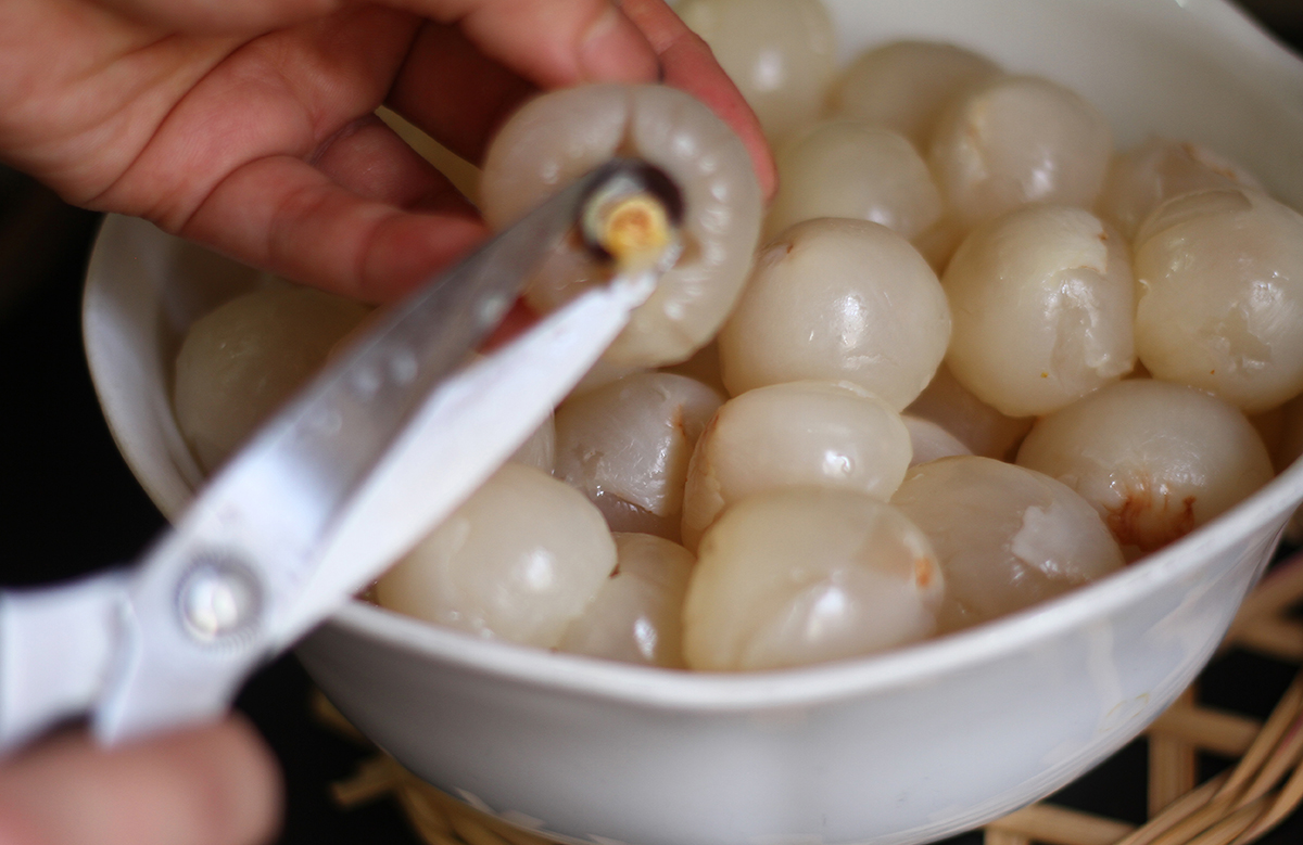 cách làm vải ngâm đường