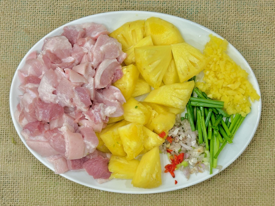 cách làm ba chỉ kho dứa