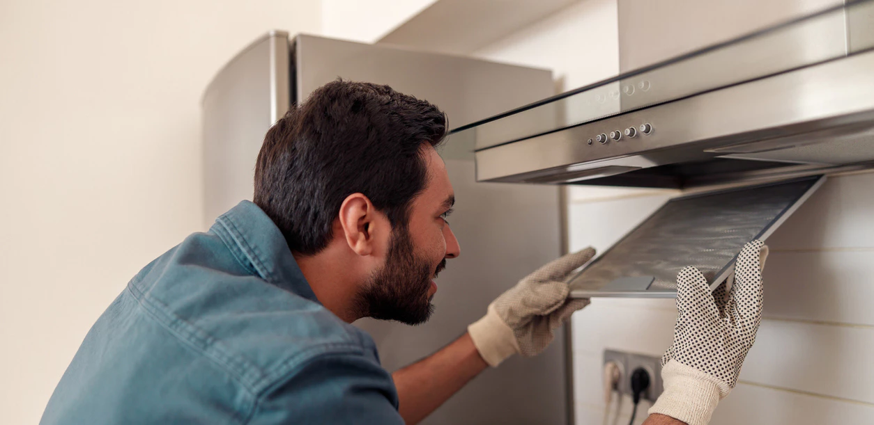 Kiểm tra động cơ bên trong