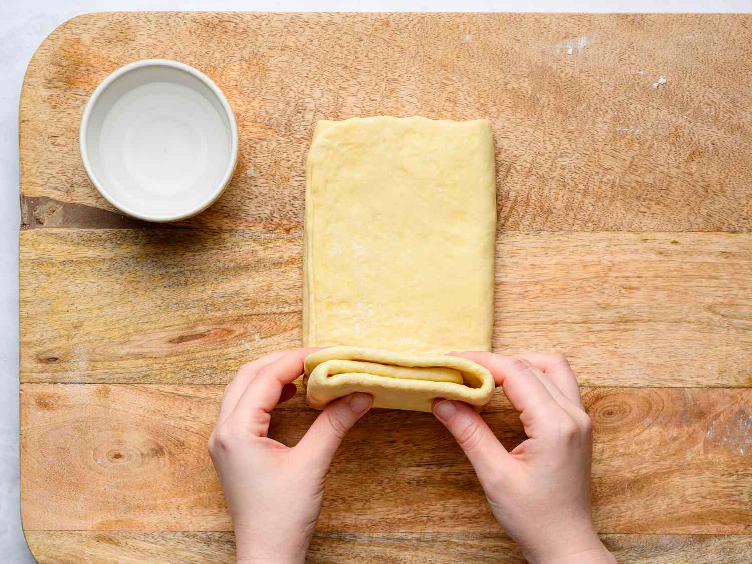 làm bột vỏ bánh
