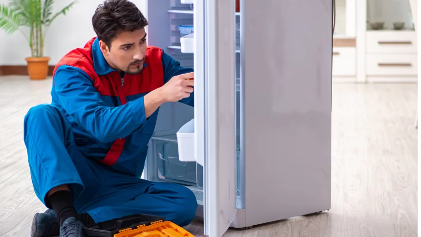 có vết bẩn ở dưới đáy