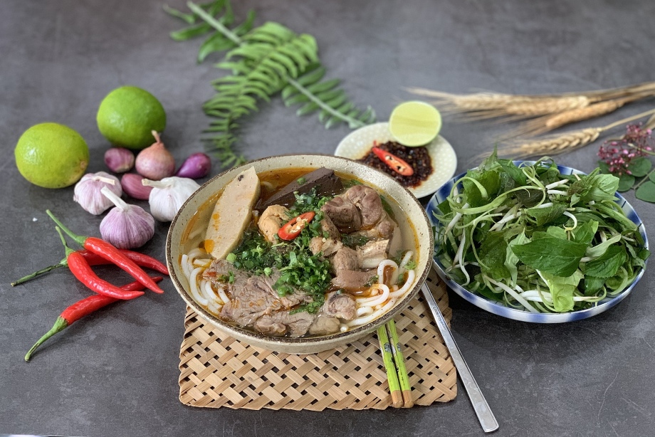 cách nấu bún bò