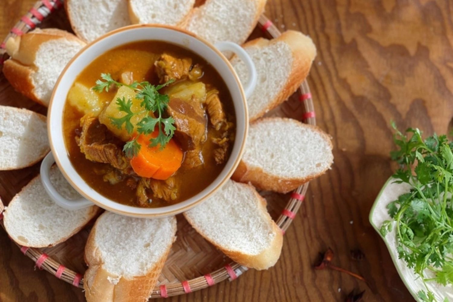 cách nấu sốt vang gân bò