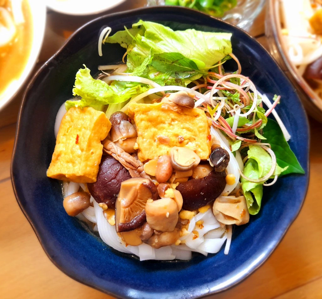 cách nấu mì Quảng chay