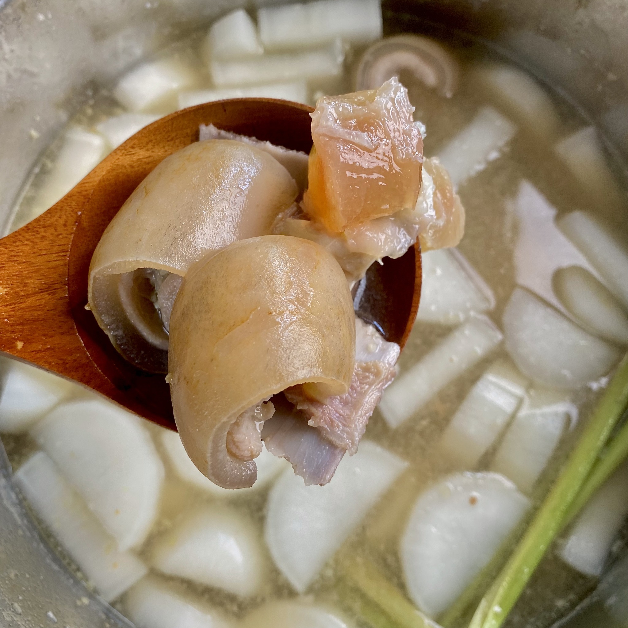 cách làm đuôi bò hầm sả