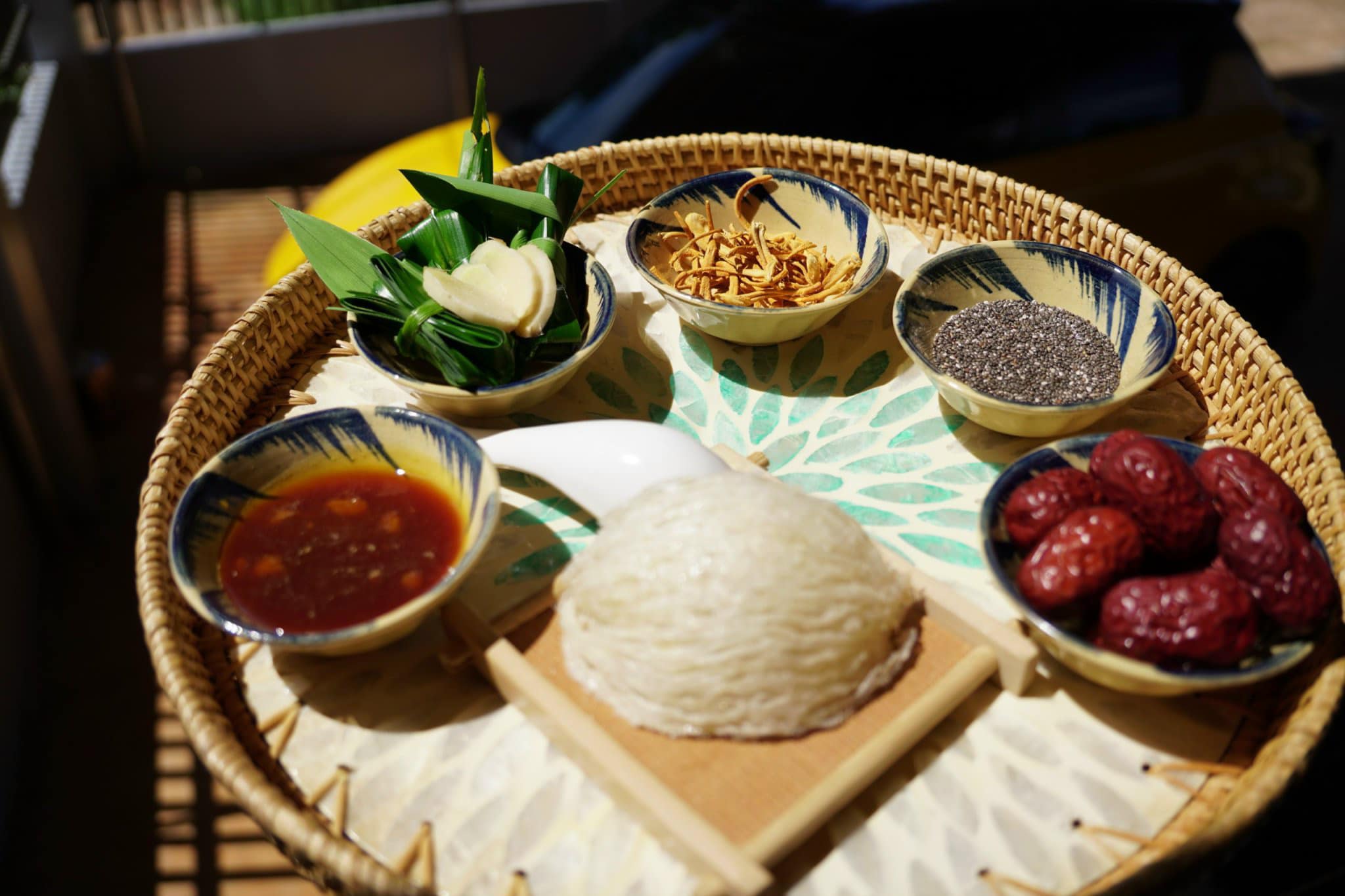 cách chưng yến đường phèn táo đỏ