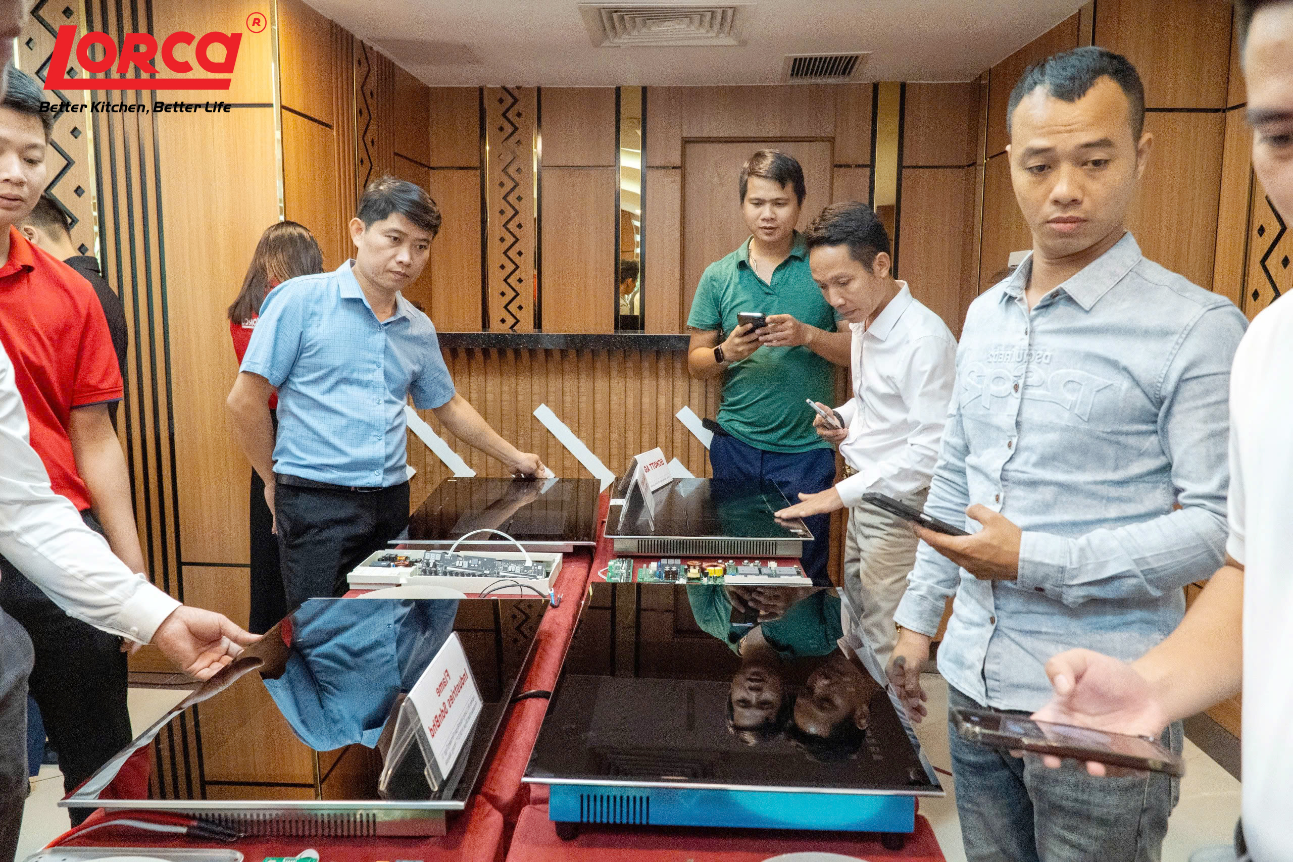 gặp mặt nhà phân phối