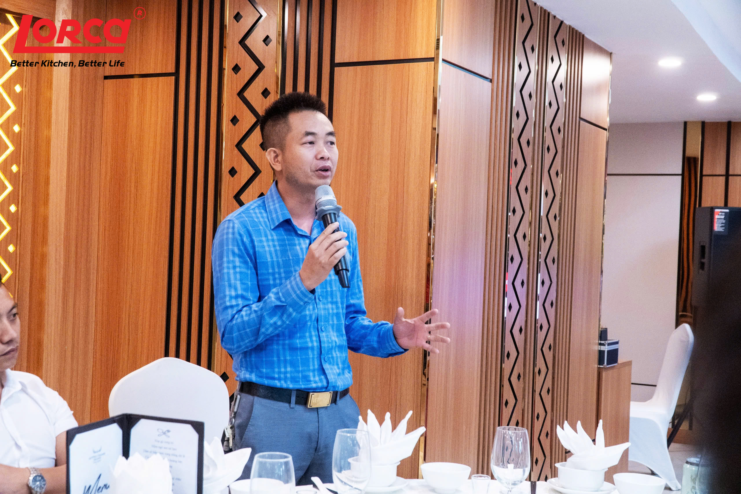 gặp mặt nhà phân phối