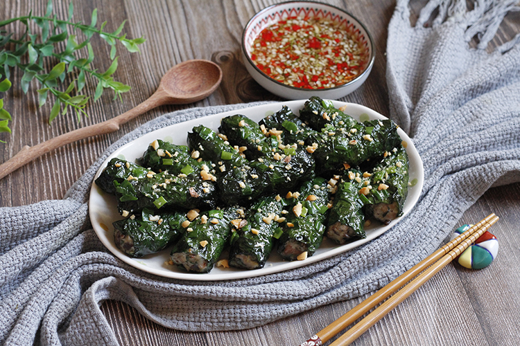 cách làm chả ốc cuốn lá lốt