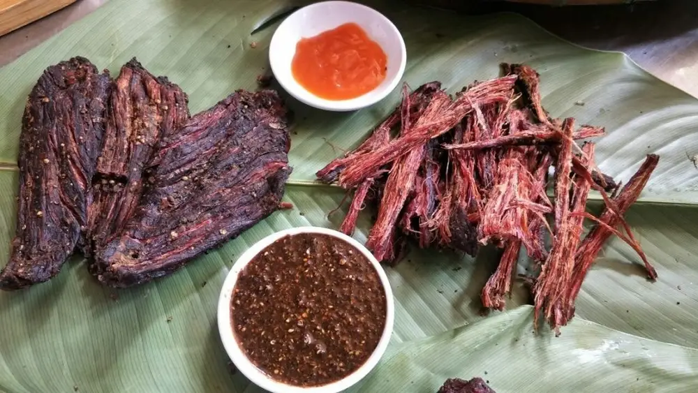 cách làm thịt trâu gác bếp
