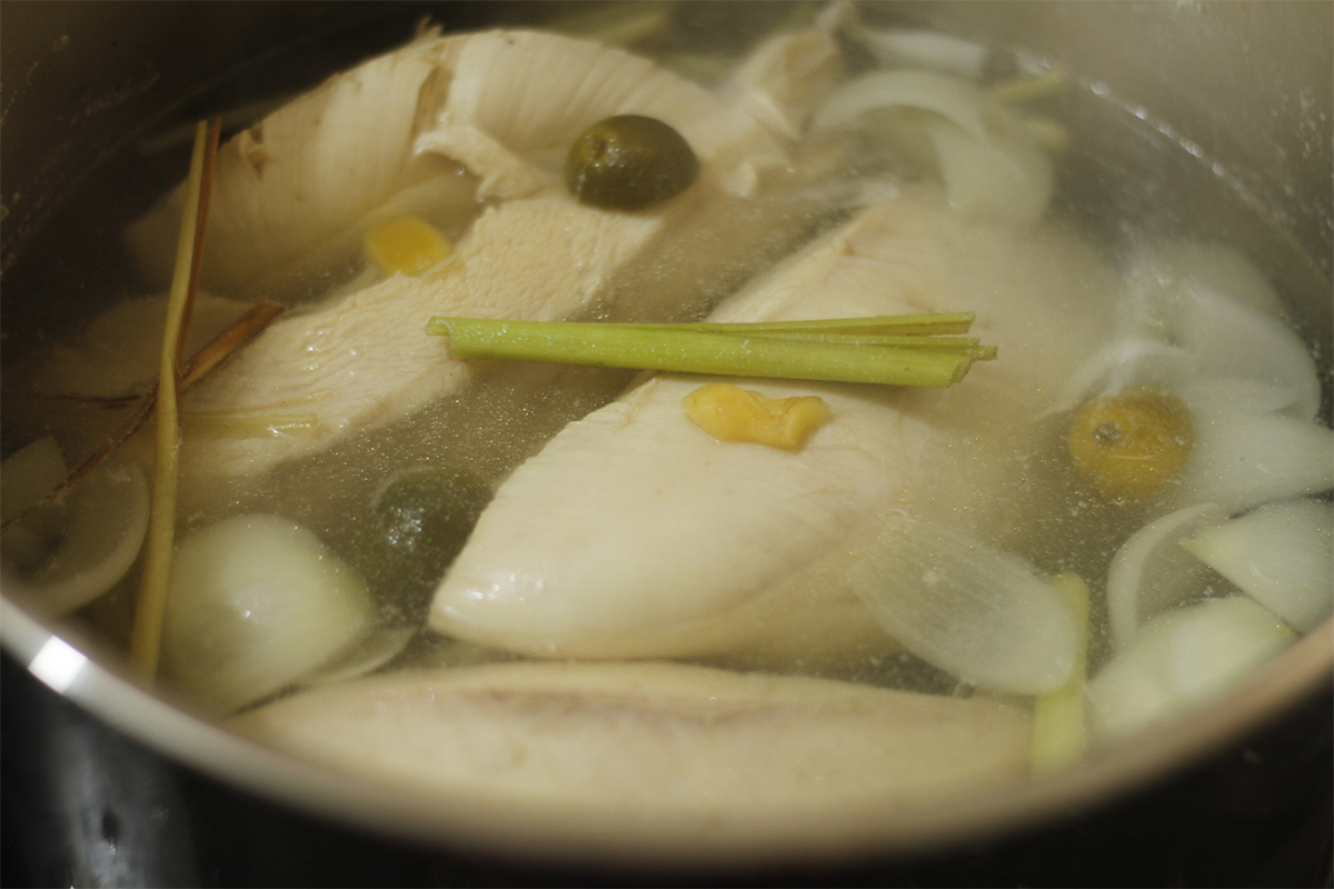 cách làm khô gà lá chanh ngon