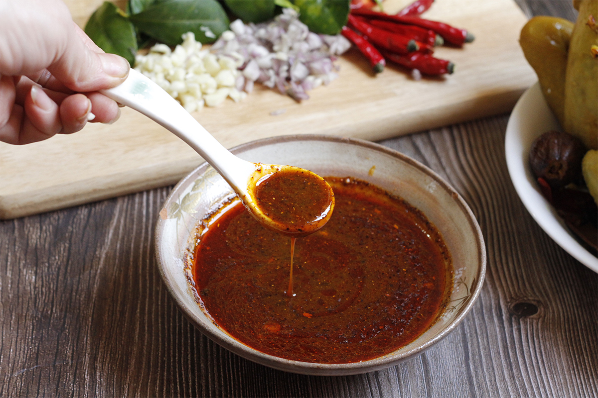 cách làm khô gà lá chanh ngon