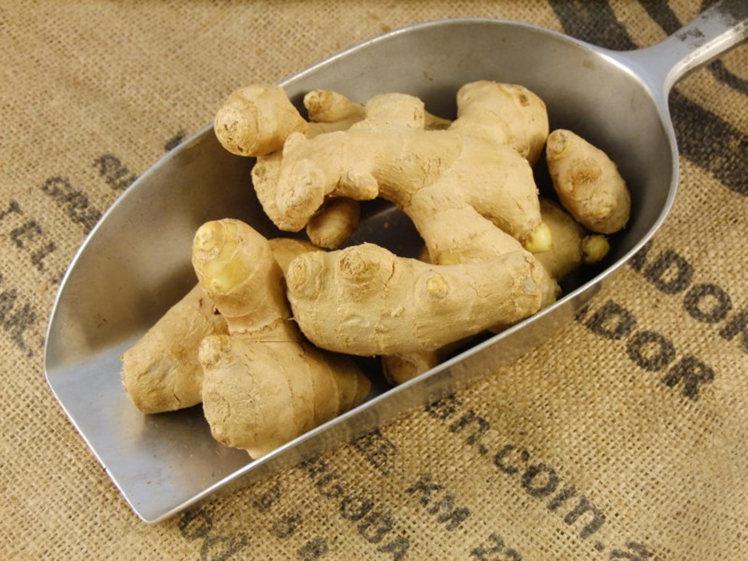 nhỏ dầu gió vào gừng tươi có tác dụng gì