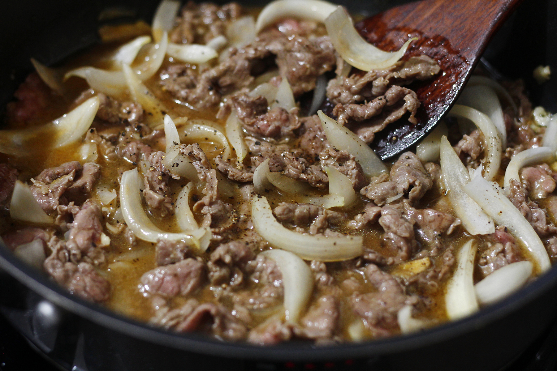 xào thịt bò