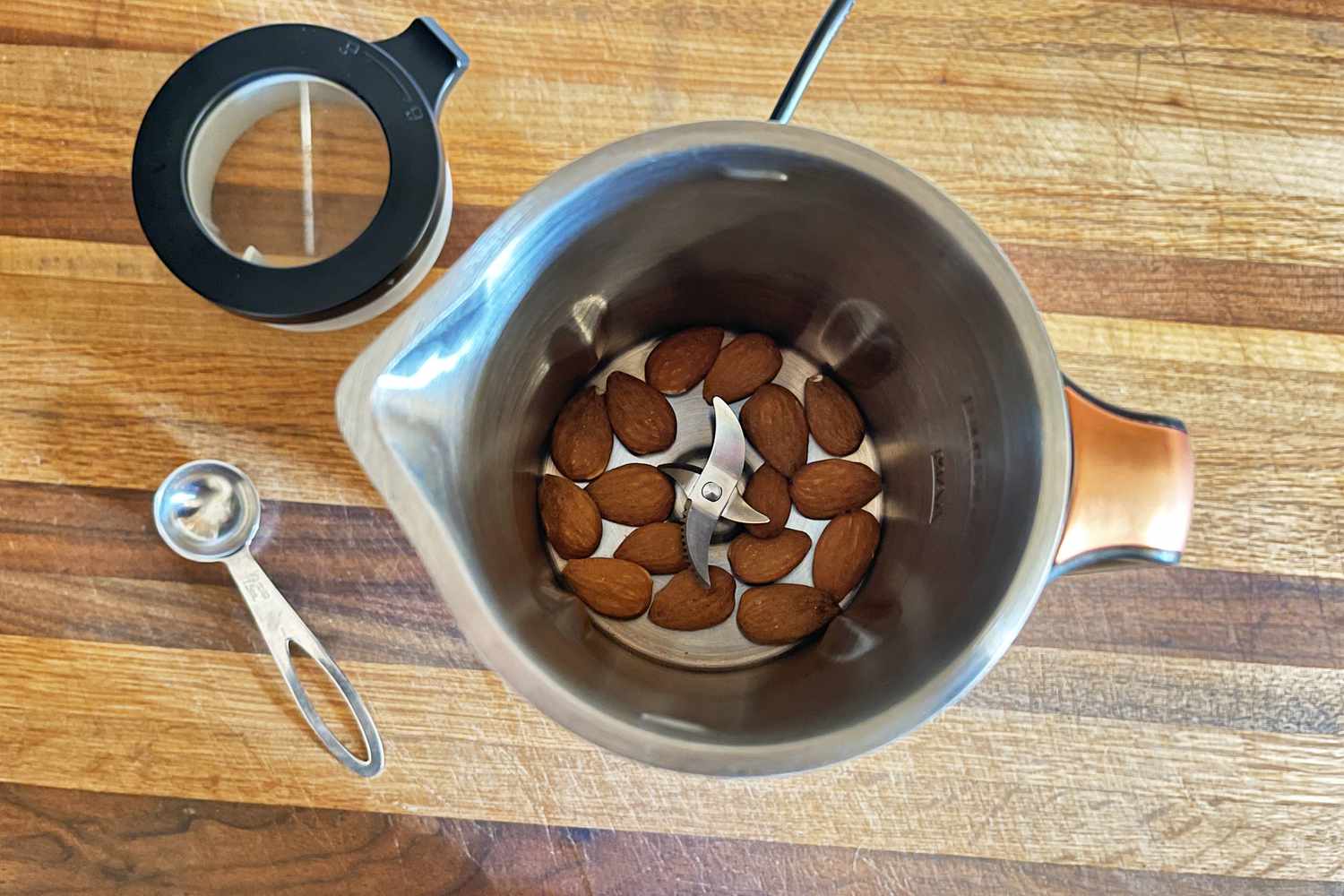 cách chọn máy làm sữa hạt