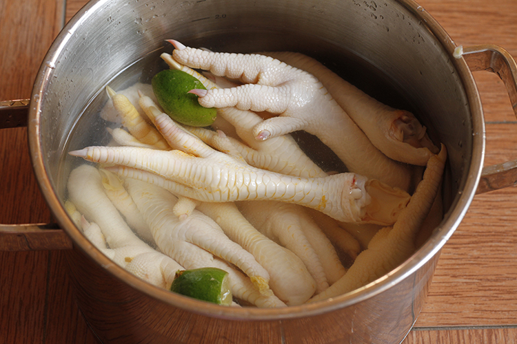 cách làm chân gà chiên mắm