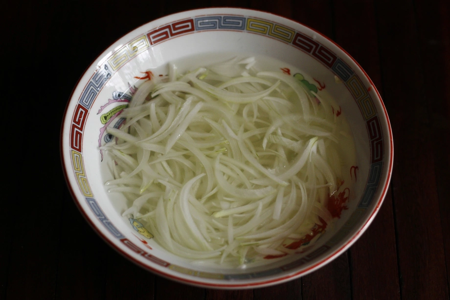 cách làm gỏi gà rau răm