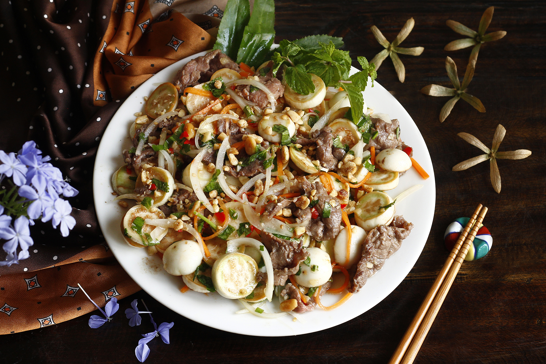 gỏi bò cà pháo