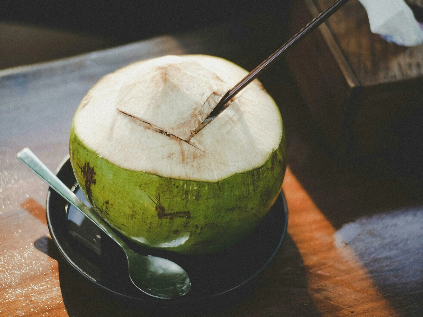 Ăn sầu riêng uống nước dừa có bị gì không