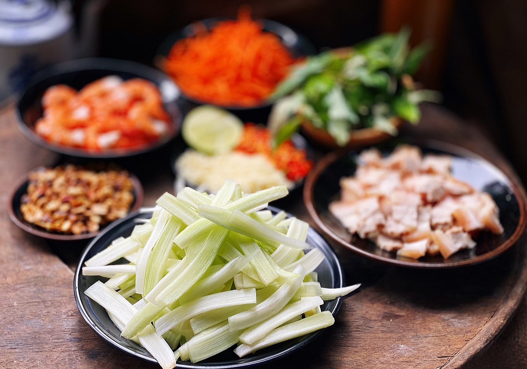 cách làm gỏi lục bình