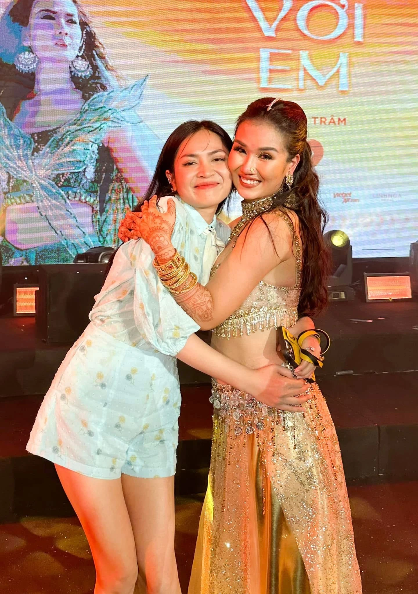 tranh cãi Võ Hạ Trâm Nguyễn Duyên Quỳnh