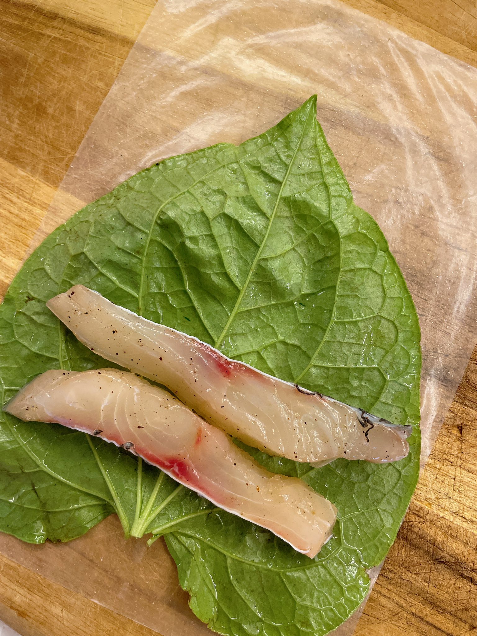 Cách làm chả cá cuốn lá lốt