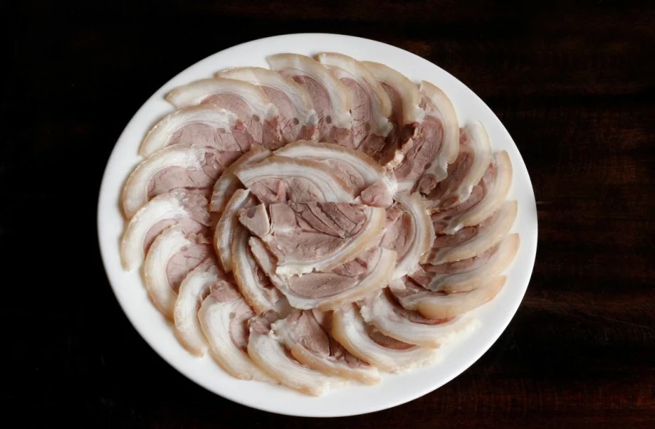 cách luộc móng giò ngon