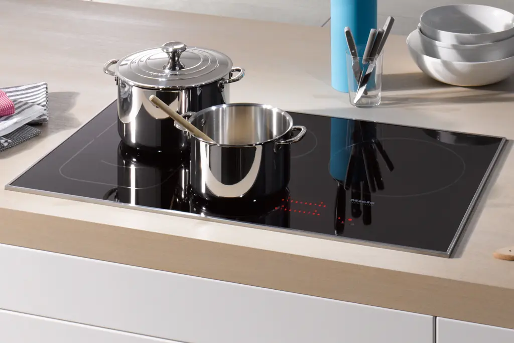 nên mua bếp từ công suất bao nhiêu
