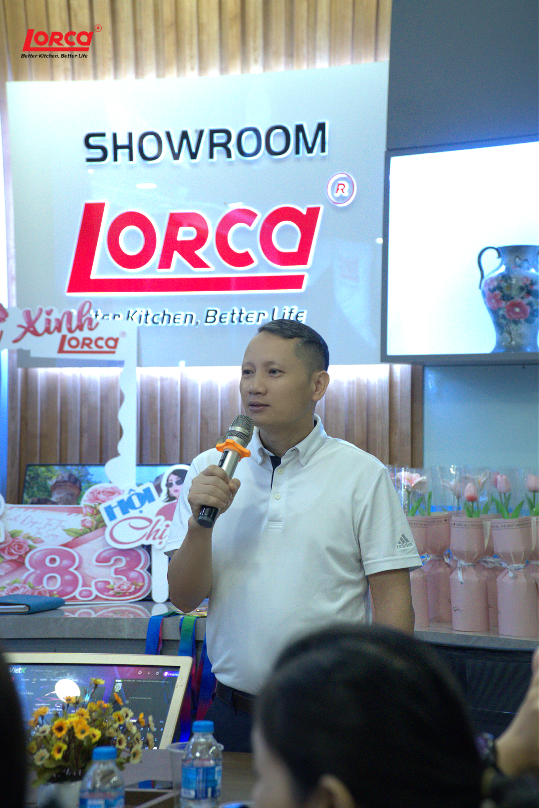 Lorca chúc mừng ngày 8/3