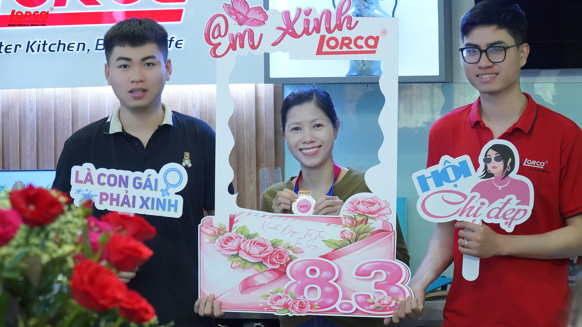 Lorca chúc mừng ngày 8/3