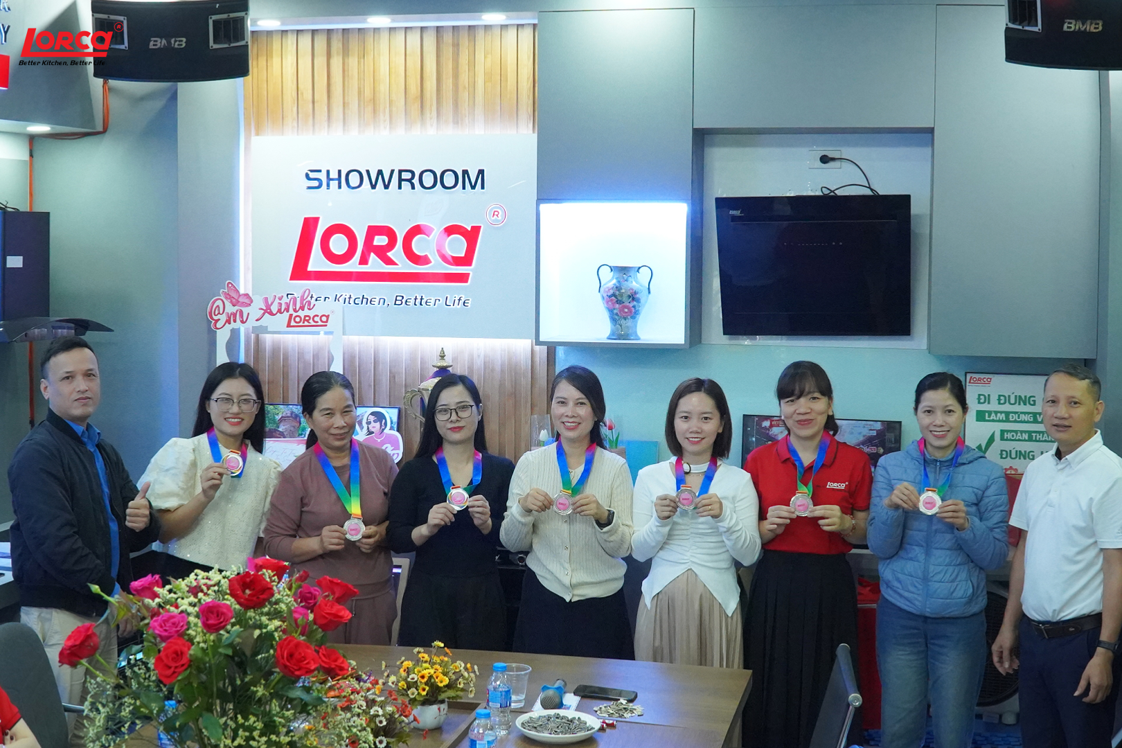 Lorca chúc mừng ngày 8/3